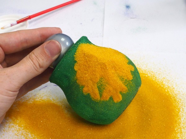 Craft Project: How to Make Christmas Ornaments with Colored Sand & Sand Art Bottles